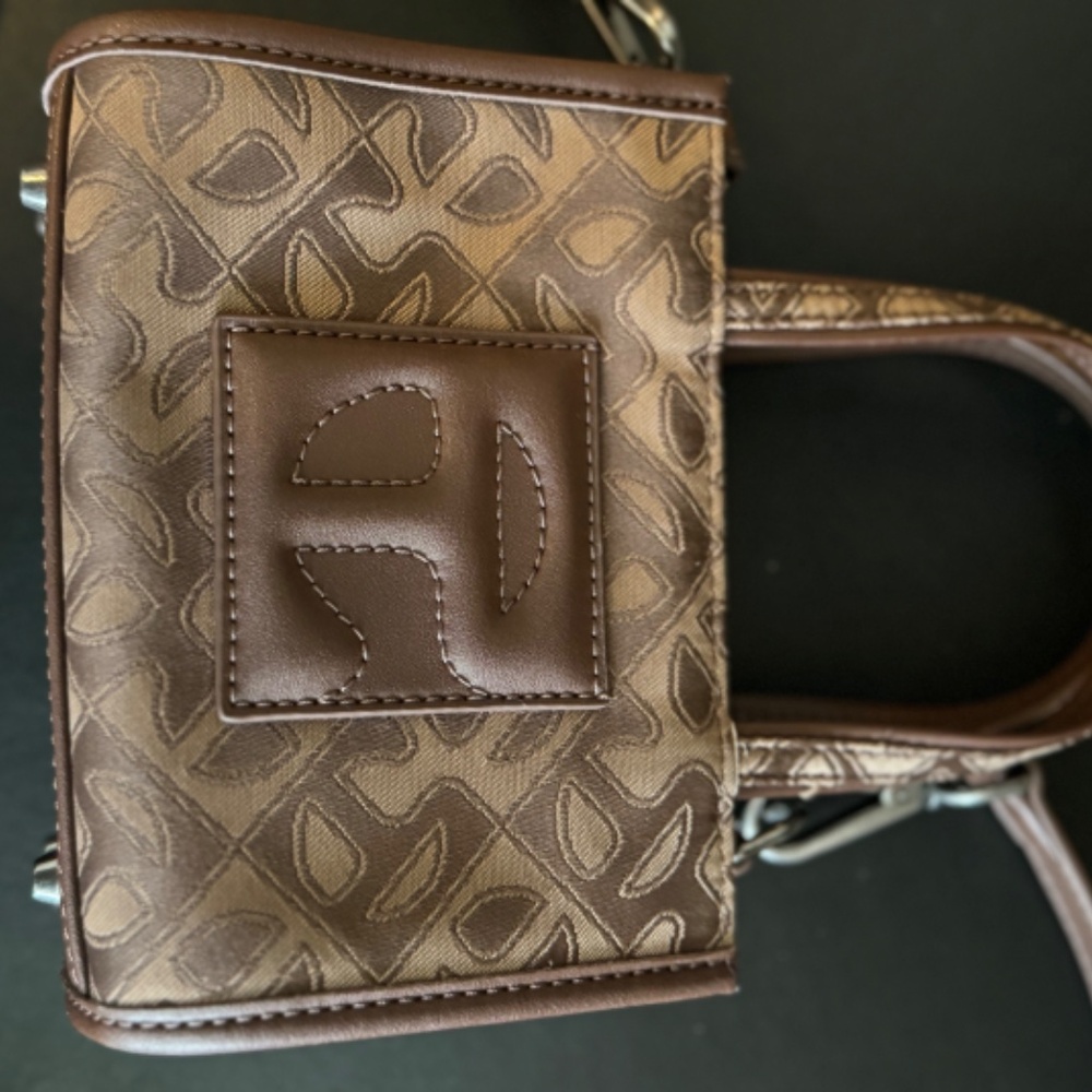monogram telfar - Picture 3 of 3